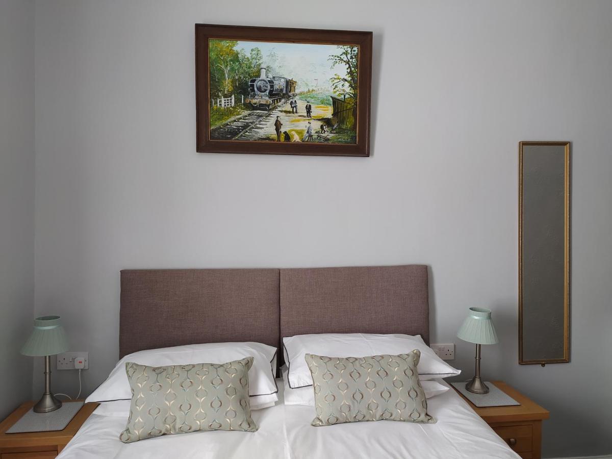 랜디드노 Frosty Towers B&B 외부 사진