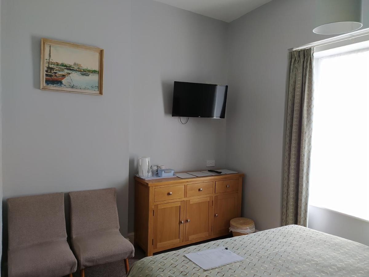 랜디드노 Frosty Towers B&B 외부 사진