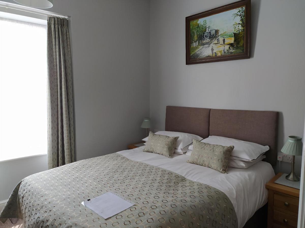 랜디드노 Frosty Towers B&B 외부 사진