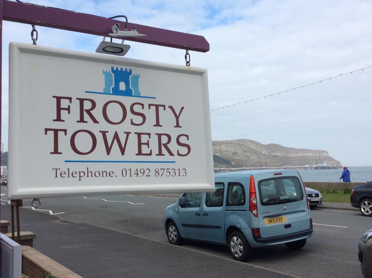 랜디드노 Frosty Towers B&B 외부 사진