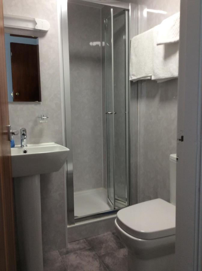 랜디드노 Frosty Towers B&B 외부 사진