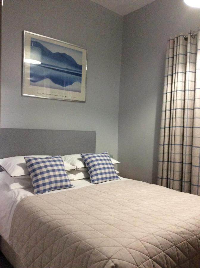 랜디드노 Frosty Towers B&B 외부 사진